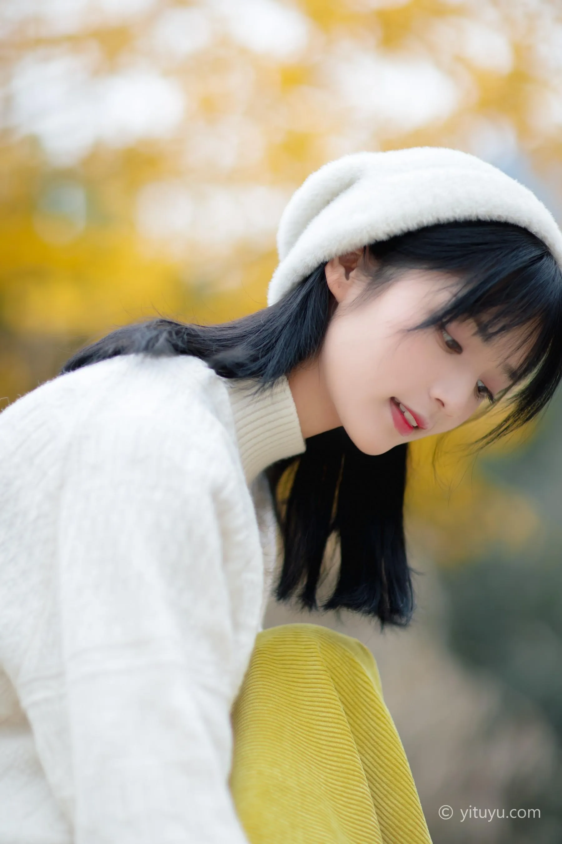 [YITUYU艺图语]2021.08.14 银杏之恋 雨文 [39P]插图
